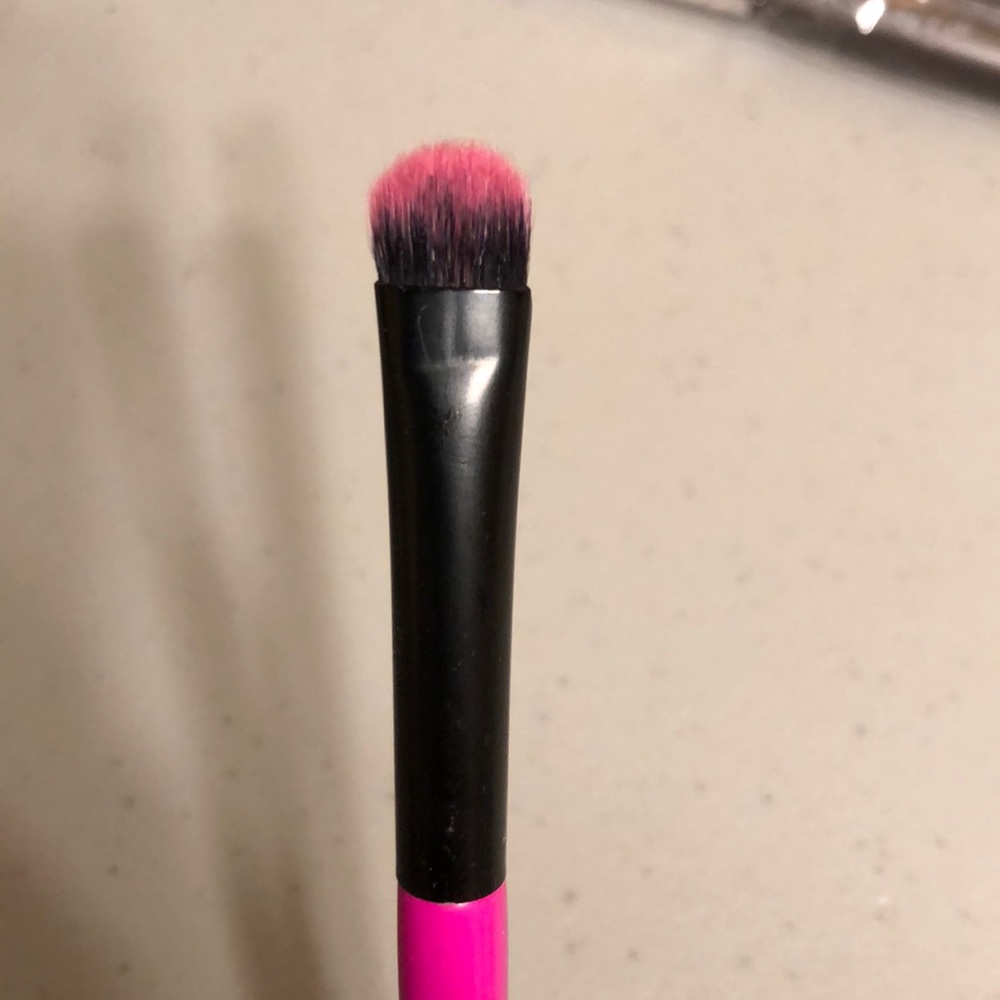 NEW basic brush set! - Picture 2 of 6